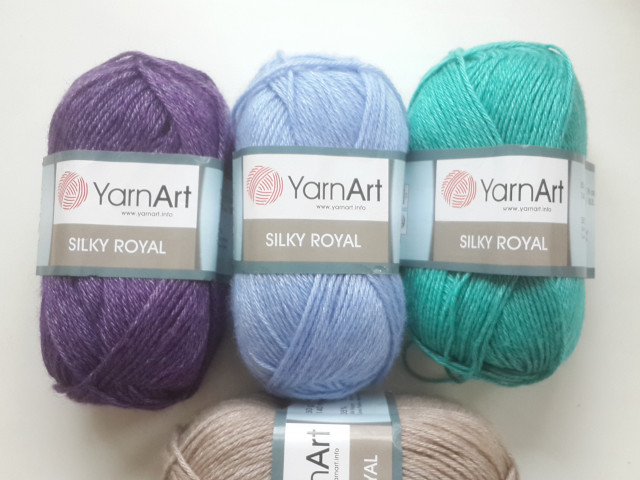 Yarn Art пряжа Silky Royal 50гр. 140м. 65%мериносовая шерсть, 35% шёлк район