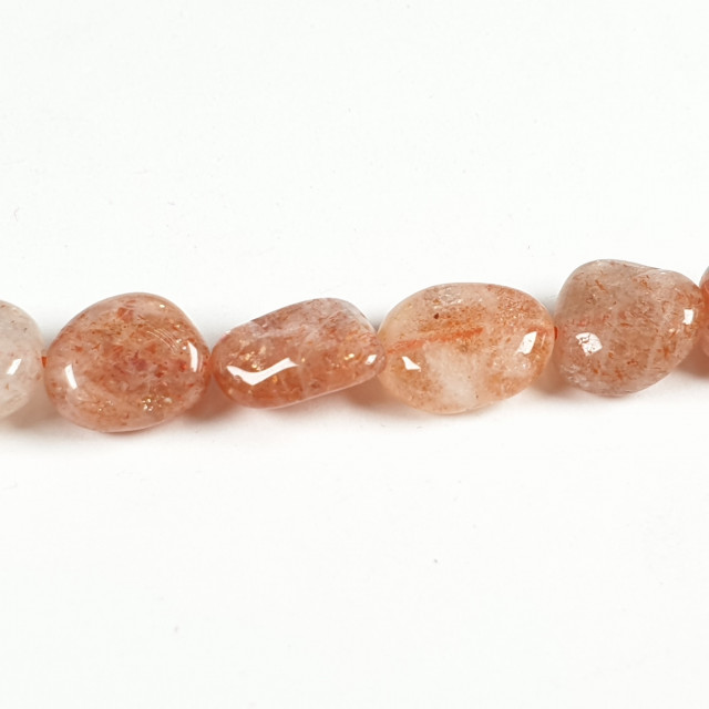 Бусины солнечный камень галтовка 8-10мм. нить 39см