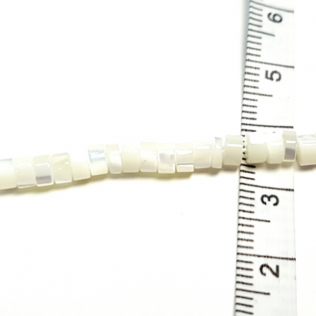 Бусины перламутр спейсер 4*2,5мм, белый, нить 20см