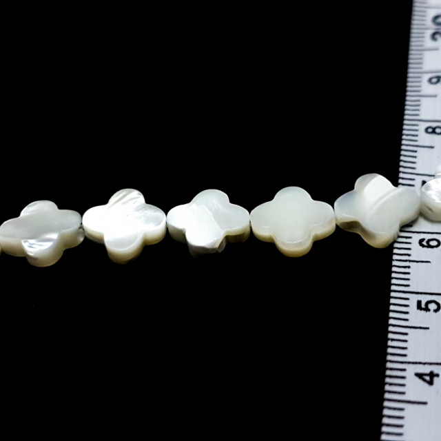 Бусины перламутр "Четырёхлистник" 10мм, 1шт.