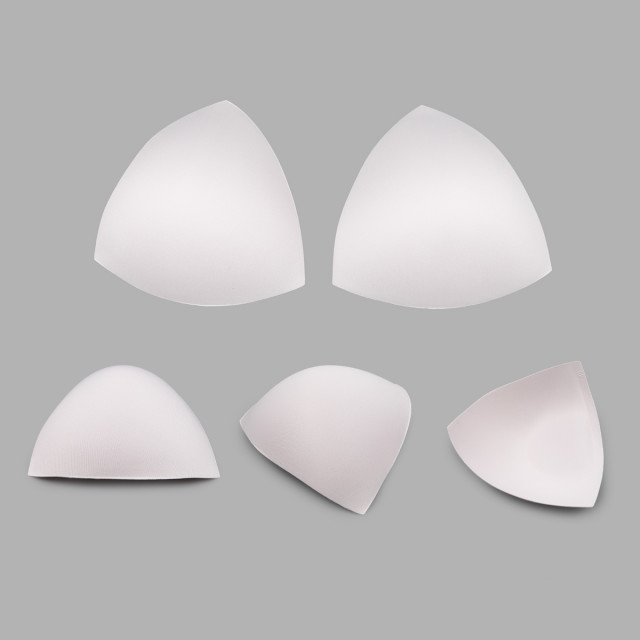 FC-72.18 (72.88, 72.78) Чашечки корсетные треуг.без уступа с наполн. эфф. push-up, р.70 белый 676914