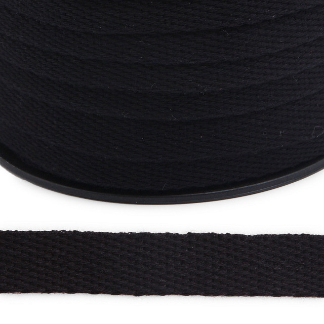 8515Ч Шнур плоский х/б 15мм, черный 541855, 1м