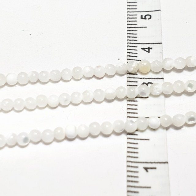 Бусины перламутр белый шарик 2мм,нить около 40см