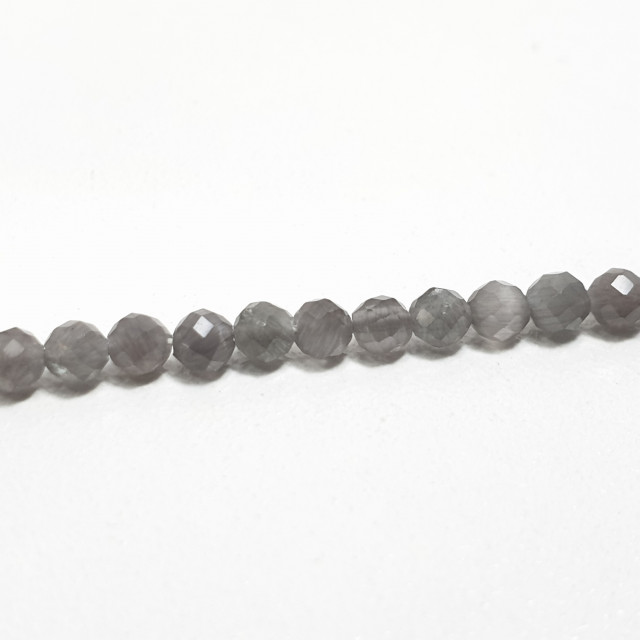 Бусины кошачий глаз серый гранёный 3мм, на нити  36см.