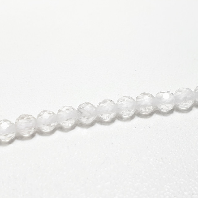 Бусины кварц белый, шарик гранёный 3мм,нить около 39см