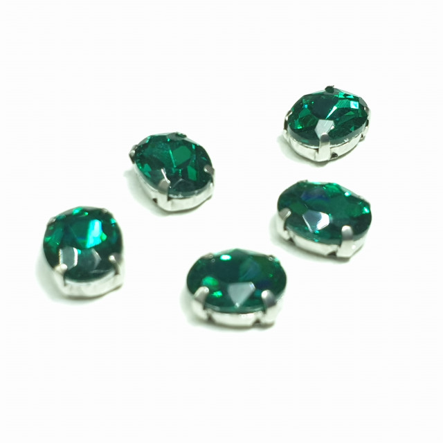 Страз стекло в цапе овал 8х10мм Emerald 5шт