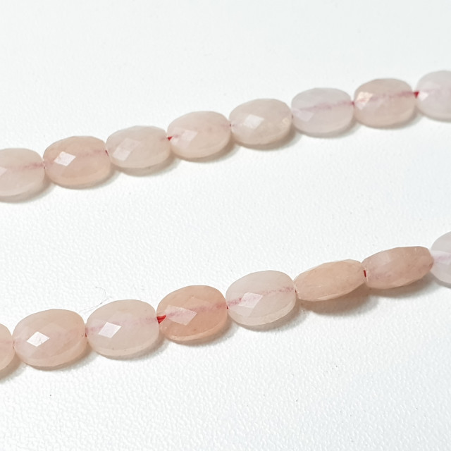 Бусины кварц , форма овал гранёный 6*8мм 22шт.