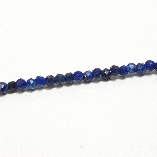 Бусины Лазурит огранка 1,8мм. нить 38см