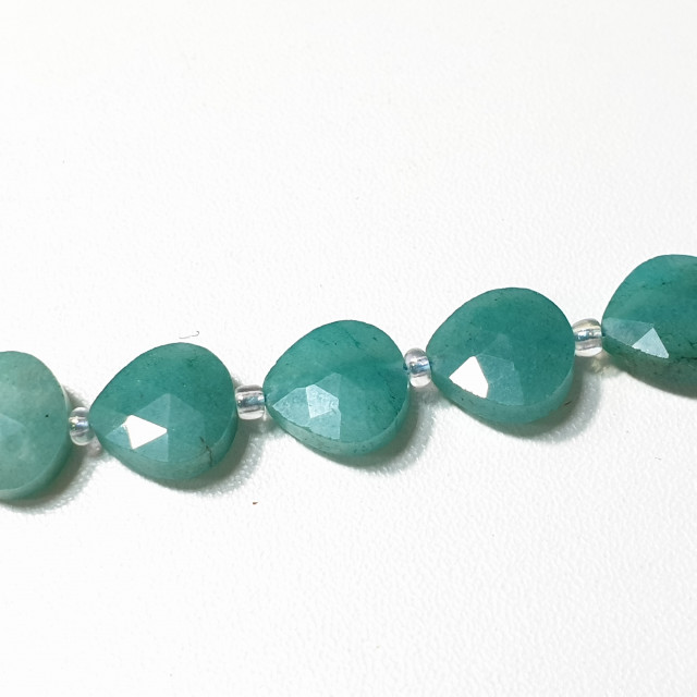 Бусины халцедон капля гранёная 12*5*12мм. 12шт.