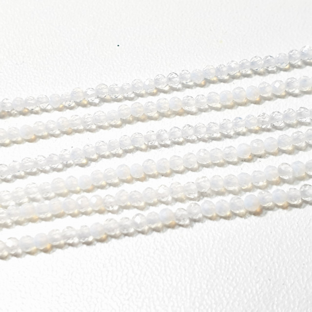 Бусины лунный камень, шарик огранка белый 2мм, нить около 37см