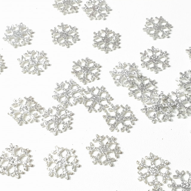 Декоративные элементы "Снежинка глиттерная" фетр 15мм. 40шт