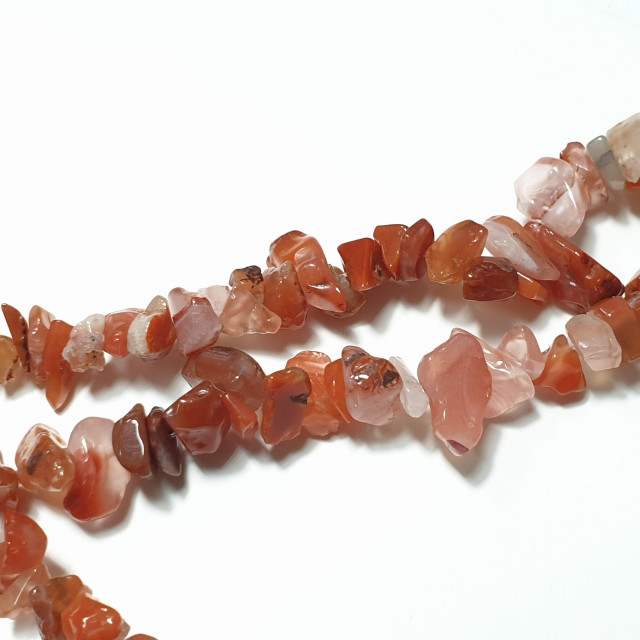 Бусины сердолик крошка 6-10мм на нитке (около 80см)