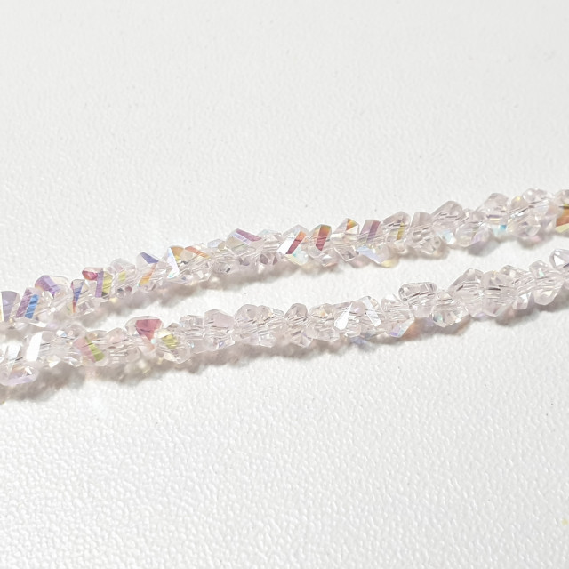 Бусины стекло кристалл "Осколки" 3,5*3,5мм 1 нить около 27см