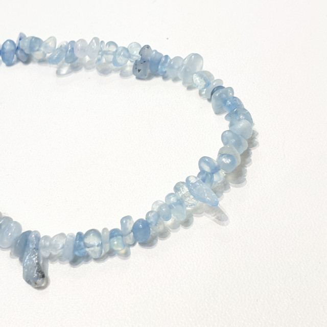 Бусины Берилл сколы шлифованные 5-7мм на нити (около 80см)